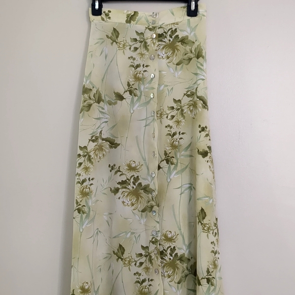 Vintage St. Marteen Gorgeous Sage Green Floral Button-Up Maxi Skirt Medium - Picture 2 of 5